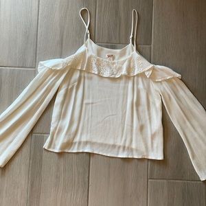 White flowy Bono top off the shoulder with straps